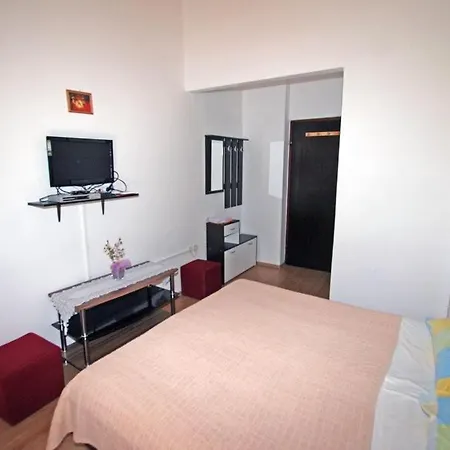 In With Terrace, Air Conditioning, Wifi 3488-9