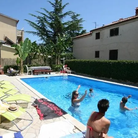 Guest house In With Terrace, Air Conditioning, Wifi 3488-9