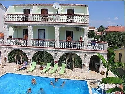 In With Terrace, Air Conditioning, Wifi 3488-9 Konukevi Medulin